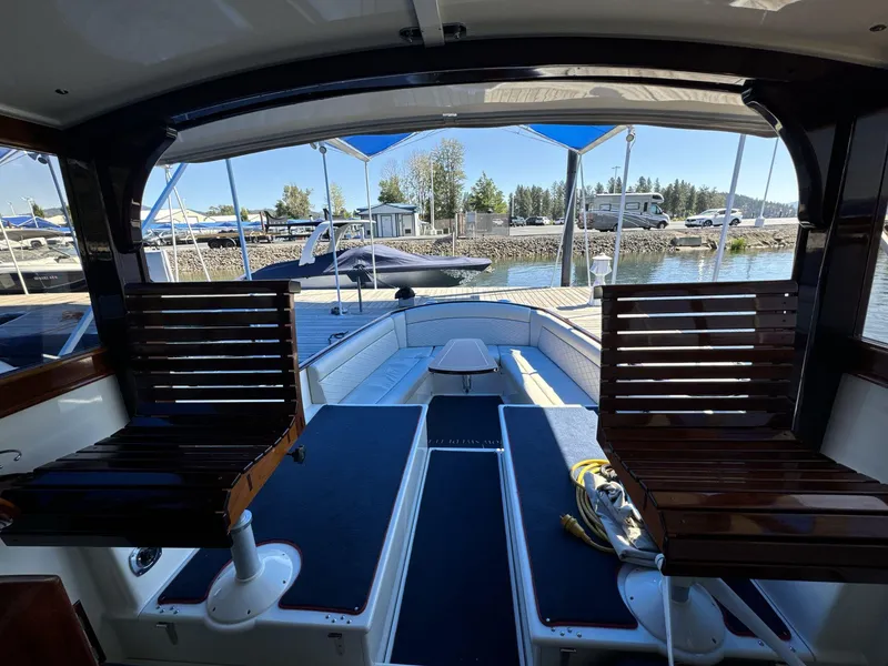 Slide: The Image of Van Dam Sedan Cruiser 2003 - 13