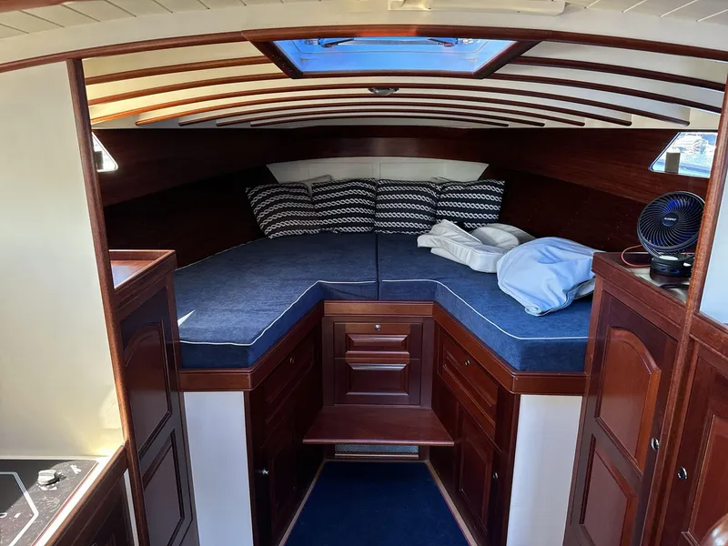 Slide: The Image of Van Dam Sedan Cruiser 2003 - 18