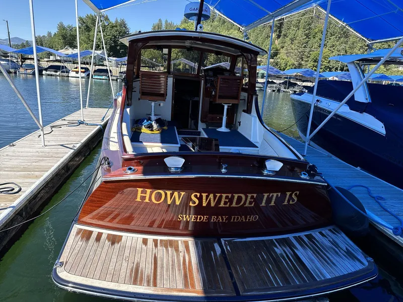 Slide: The Image of Van Dam Sedan Cruiser 2003 - 8