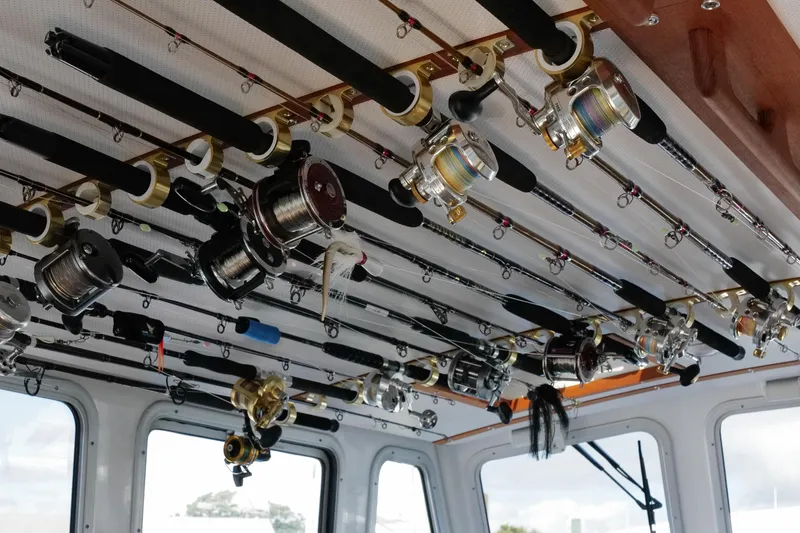 Slide: The Image of Salon Rod storage - 22