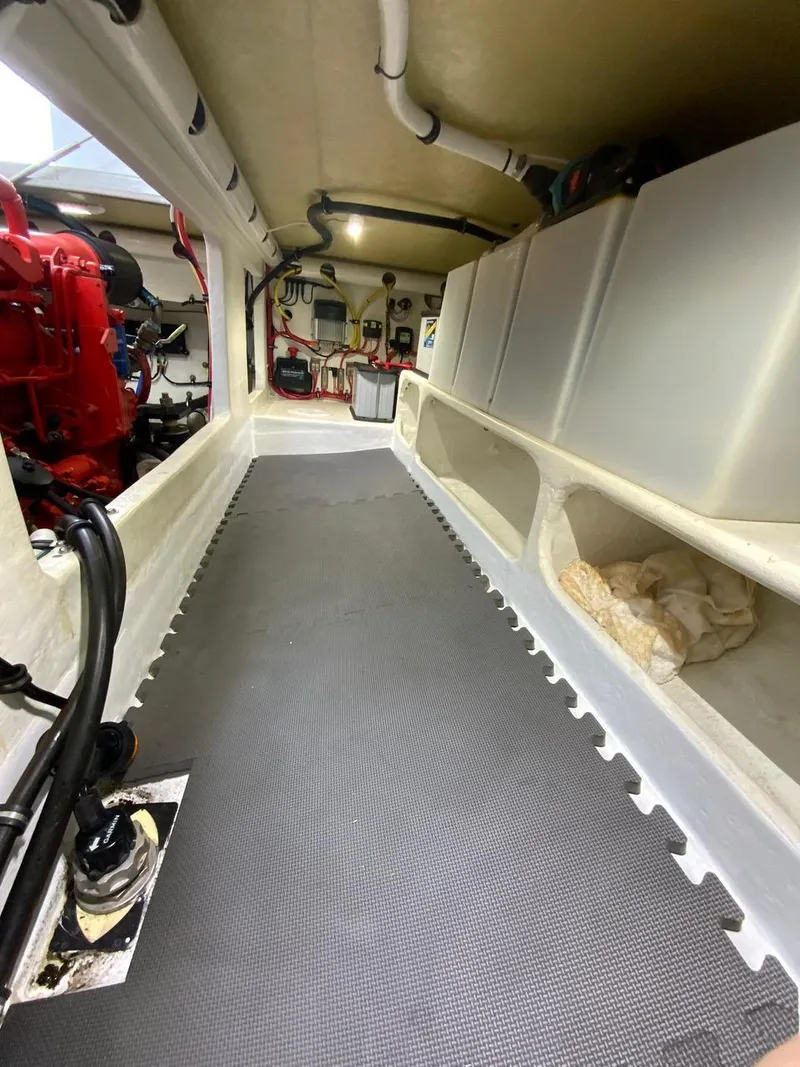 Slide: The Image of Spacious engine access to all mechanical systems - 47