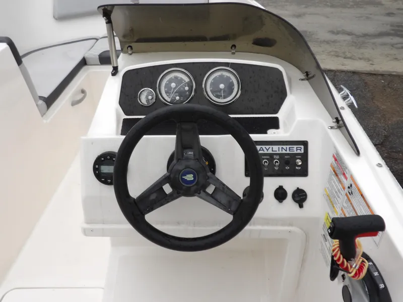 Slide: The Image of Bayliner ELEMENT 19 2024 - 10