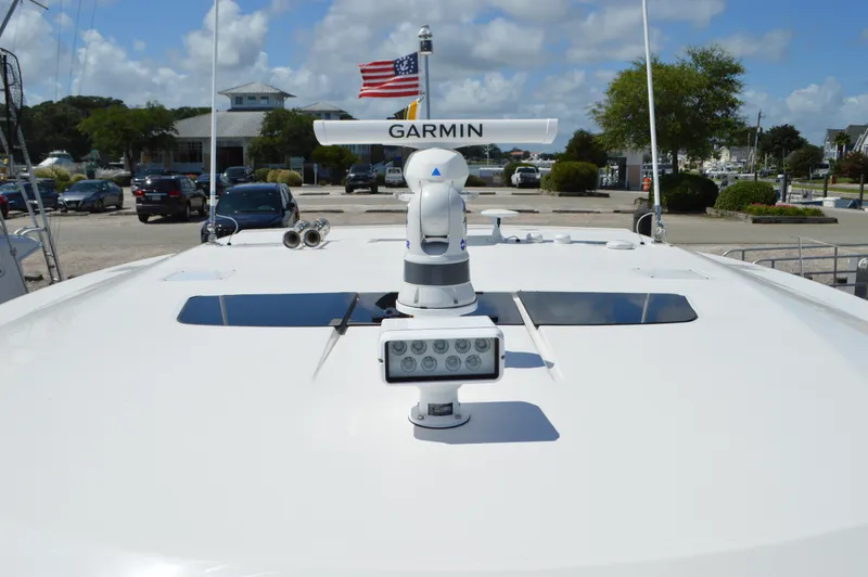 Slide: The Image of Tiara 48 LS - Top - 19