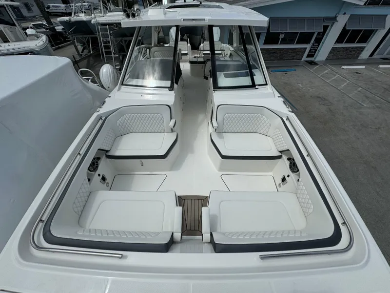 Slide: The Image of World Cat 400 DC-X 2024 - 21