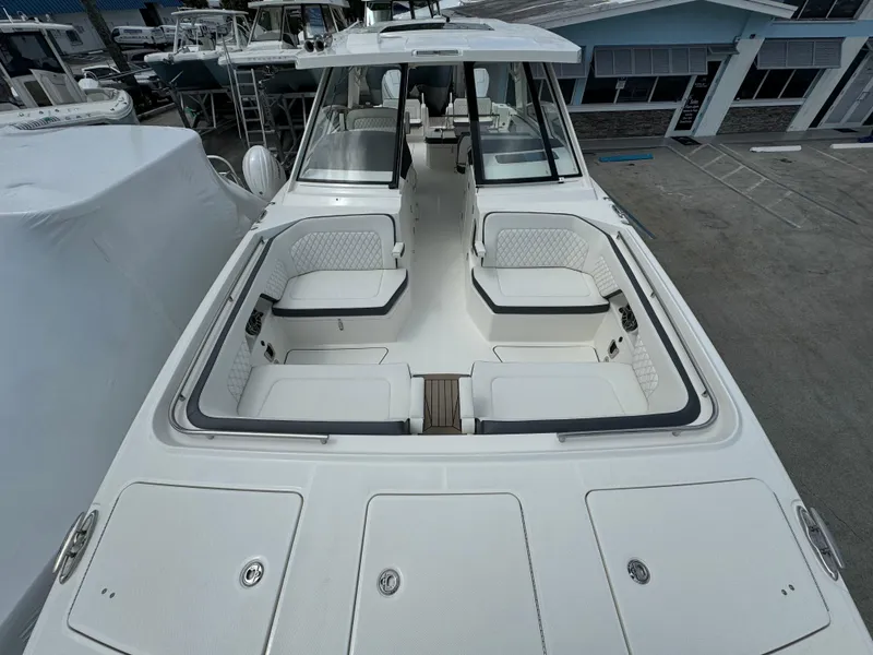 Slide: The Image of World Cat 400 DC-X 2024 - 22