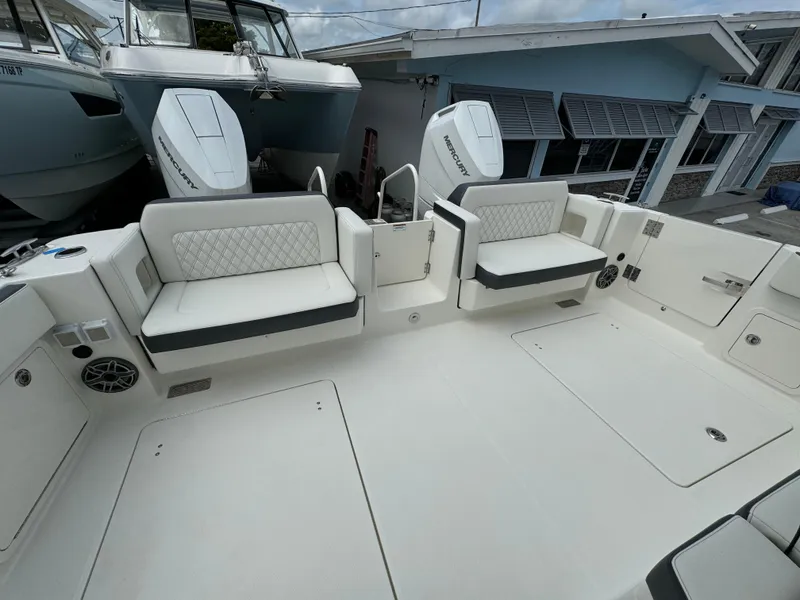 Slide: The Image of World Cat 400 DC-X 2024 - 29