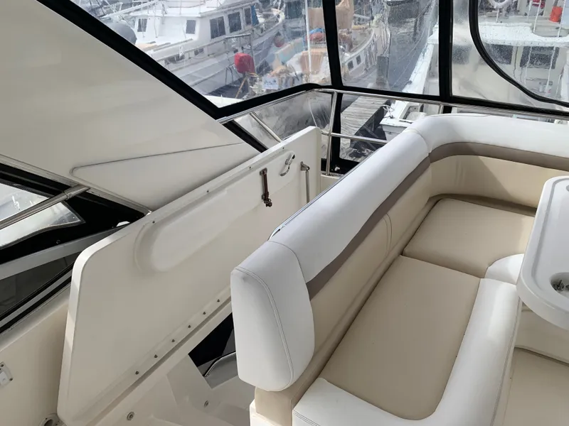 Slide: The Image of Sea Ray 450 Sedan Bridge 2013 - 27