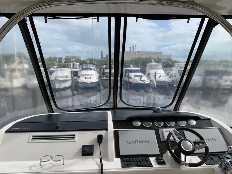 Slide: The Image of Sea Ray 450 Sedan Bridge 2013 - 28