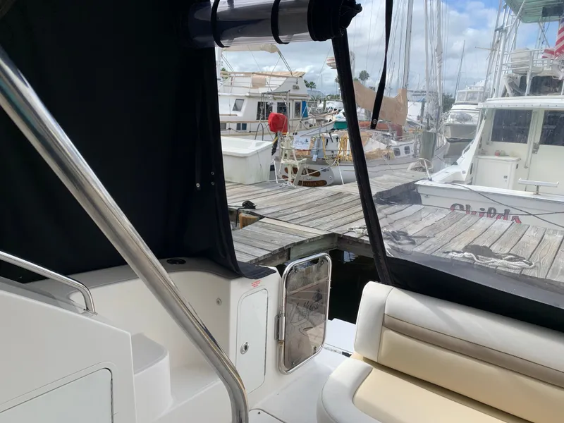 Slide: The Image of Sea Ray 450 Sedan Bridge 2013 - 40