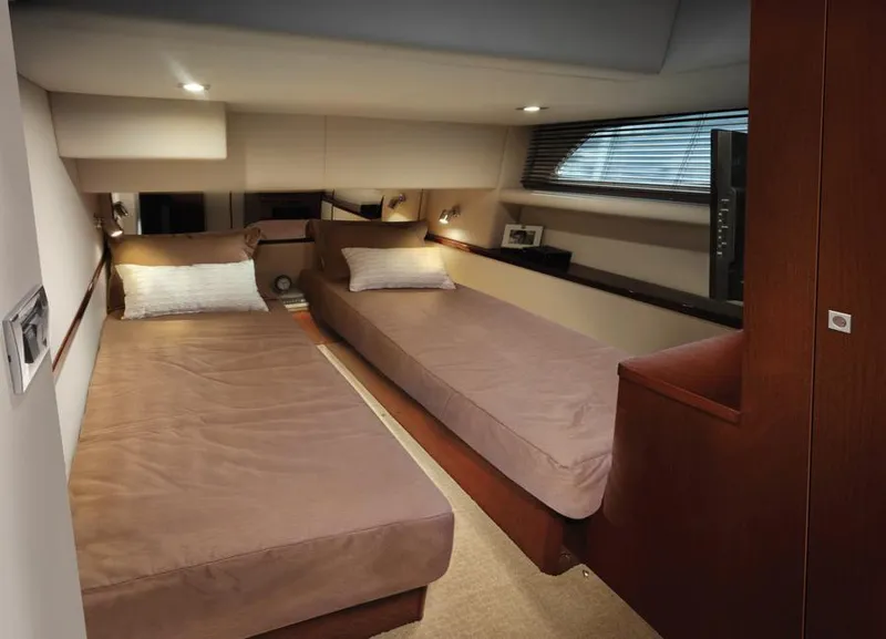 Slide: The Image of Sea Ray 450 Sedan Bridge 2013 - 8