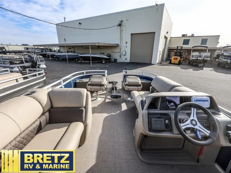 Slide: The Image of Fishin' Barge 20 DLX 2025 - 11