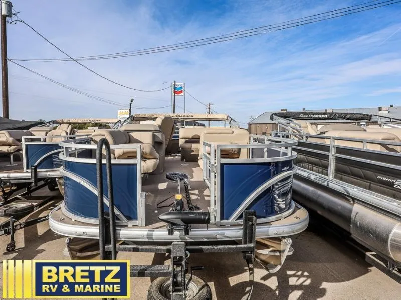 Slide: The Image of Fishin' Barge 20 DLX 2025 - 3