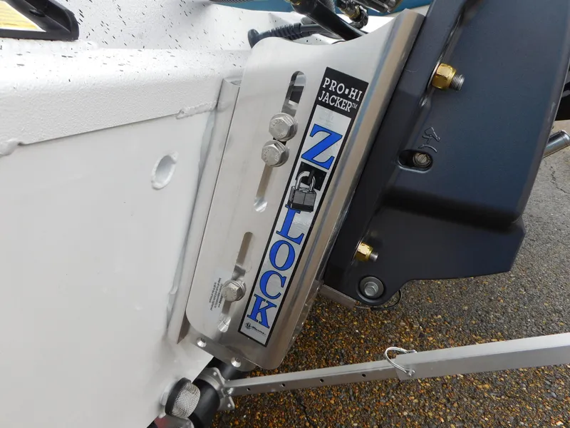 Slide: The Image of Z-Lock Pro Hi Jacker on 2025 Xpress H21 Bay boat. - 13