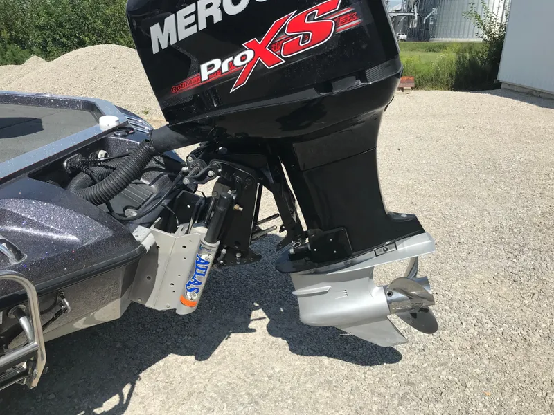 Slide: The Image of 2017 Ranger Z520 Comanche with Mercury Pro XS outboard motor. - 10