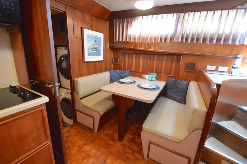 Slide: The Image of Hatteras 53 Motor Yacht 1979 - 34