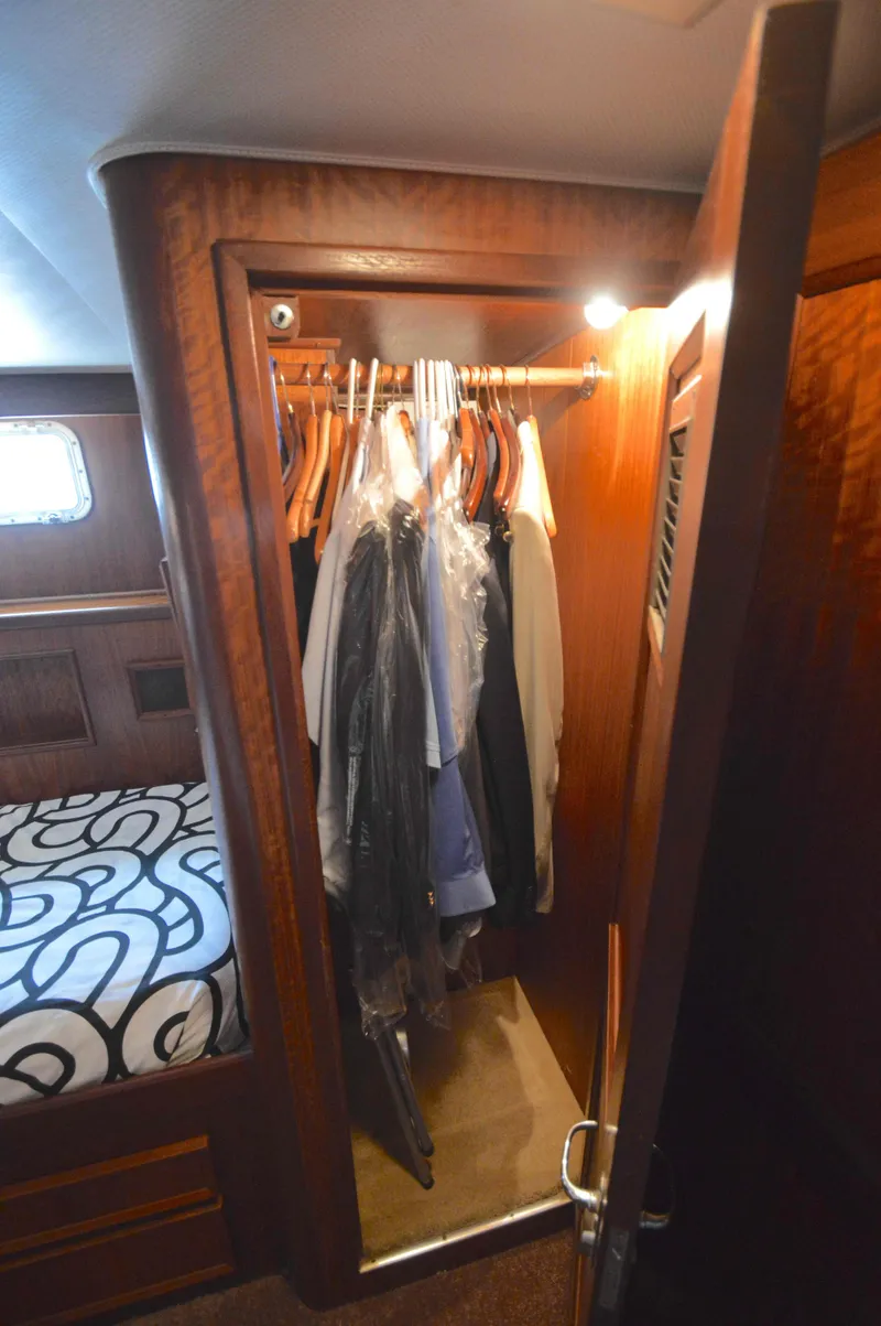 Slide: The Image of Hatteras 53 Motor Yacht 1979 - 44