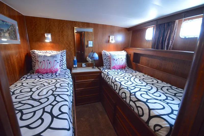 Slide: The Image of Hatteras 53 Motor Yacht 1979 - 45