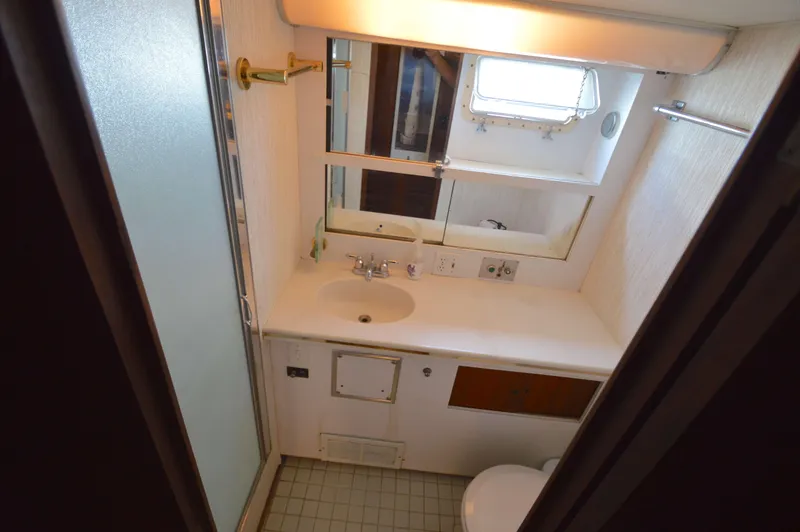 Slide: The Image of Hatteras 53 Motor Yacht 1979 - 54