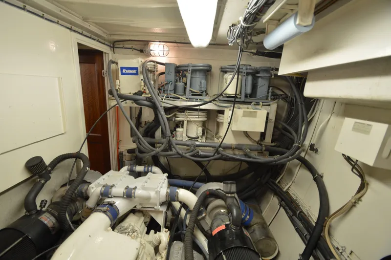 Slide: The Image of Hatteras 53 Motor Yacht 1979 - 57