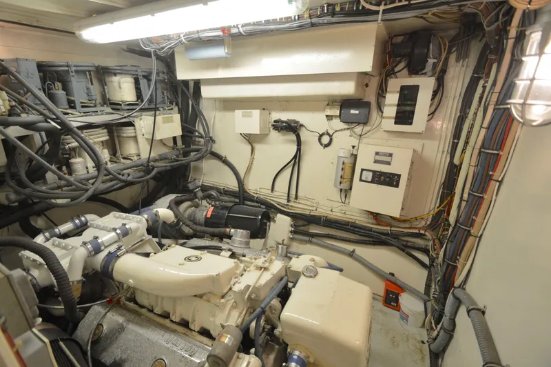 Slide: The Image of Hatteras 53 Motor Yacht 1979 - 59