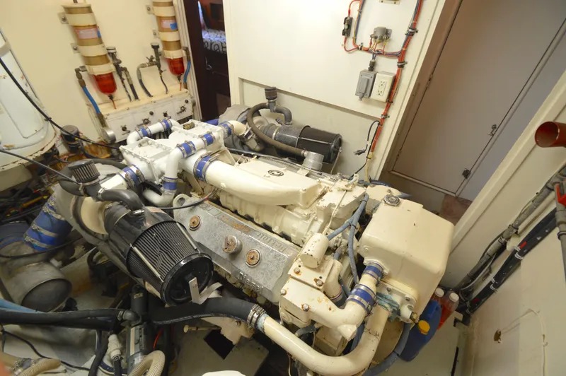 Slide: The Image of Hatteras 53 Motor Yacht 1979 - 62