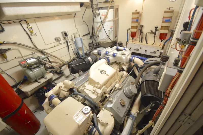 Slide: The Image of Hatteras 53 Motor Yacht 1979 - 63