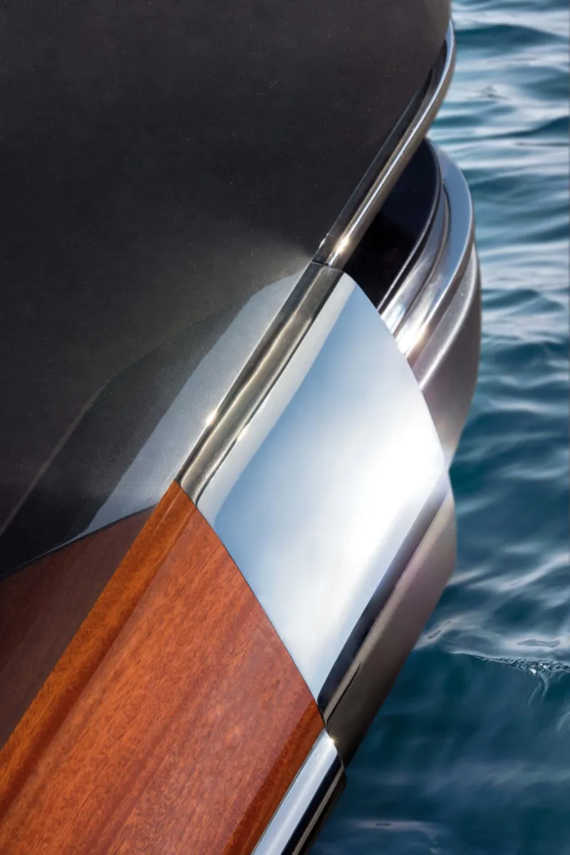 Slide: The Image of Riva 88' Folgore 2026 - 12
