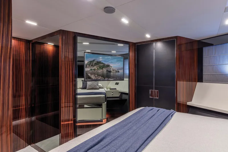 Slide: The Image of Riva 88' Folgore 2026 - 40