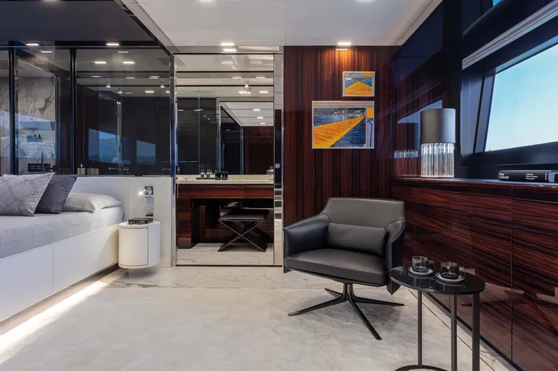 Slide: The Image of Riva 88' Folgore 2026 - 42