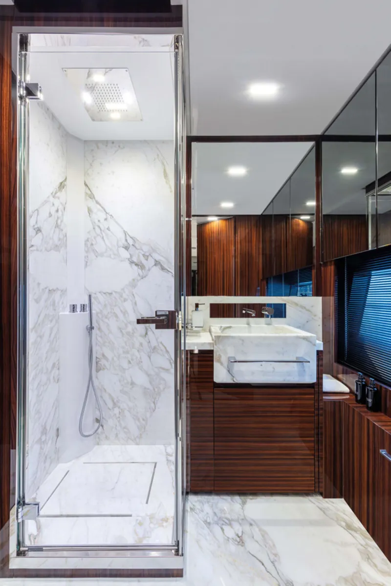 Slide: The Image of Riva 88' Folgore 2027 - 49