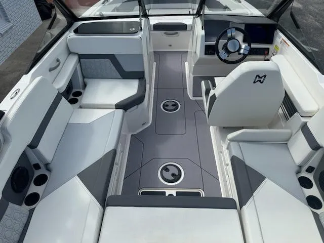 Slide: The Image of Heyday H20 2024 - 8