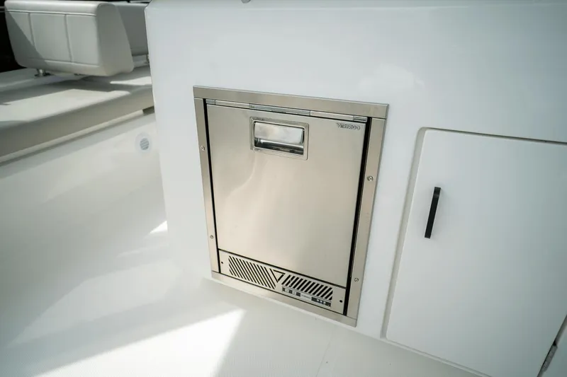 Slide: The Image of Aquila 42 Yacht 2025 - 47