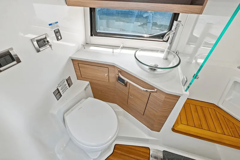 Slide: The Image of Boston Whaler 365 Conquest 2025 - 28