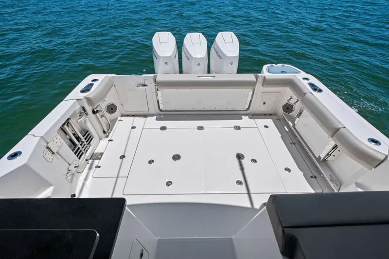 Slide: The Image of Boston Whaler 365 Conquest 2025 - 47