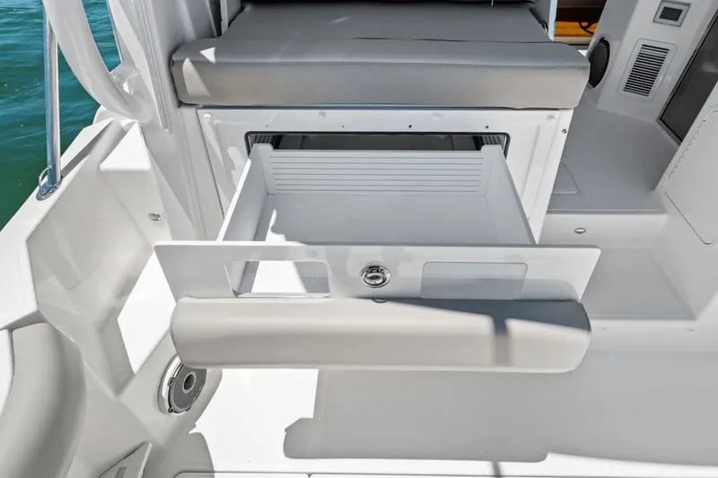 Slide: The Image of Boston Whaler 365 Conquest 2025 - 65