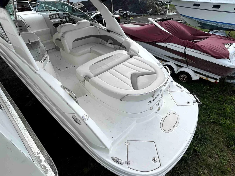 Slide: The Image of 2007 Chaparral 275 SSi boat with spacious seating and sleek design. - 6