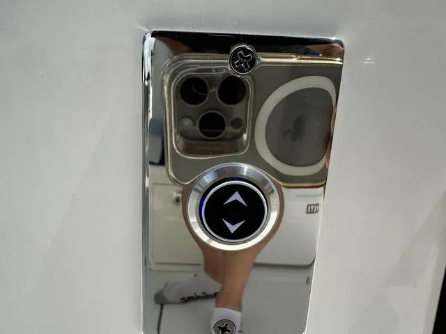 Slide: The Image of Robalo R360 Center Console 2025 - 11