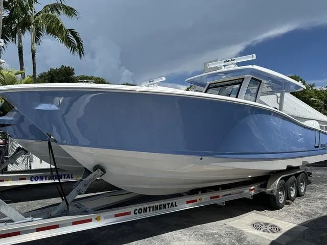 Slide: The Image of Robalo R360 Center Console 2025 - 2