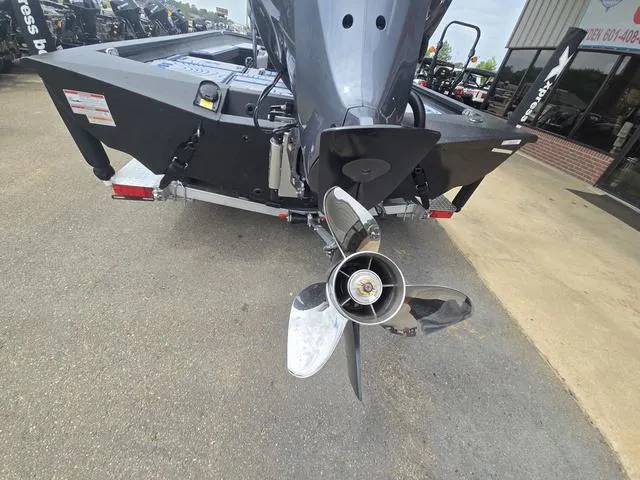 Slide: The Image of Xpress H24B 2025 - 10