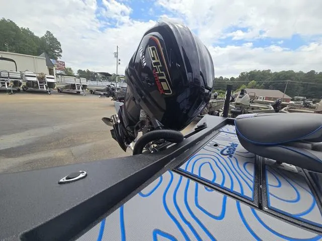 Slide: The Image of Xpress H24B 2025 - 6