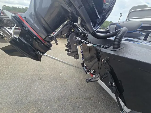 Slide: The Image of Xpress H24B 2025 - 8