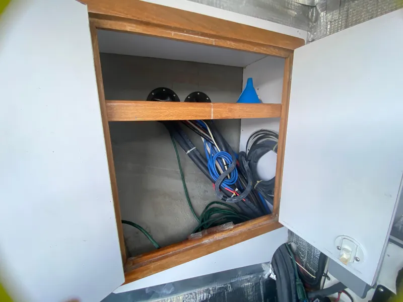 Slide: The Image of Manta 44 Power Cat 2007 - 52