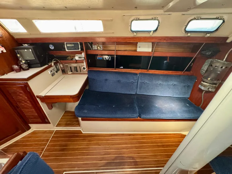 Slide: The Image of Catalina 34 1986 - 8