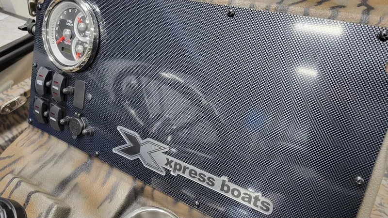 Slide: The Image of Dashboard of 2025 Xpress H210 Bay boat with Yamaha F150 engine. - 10