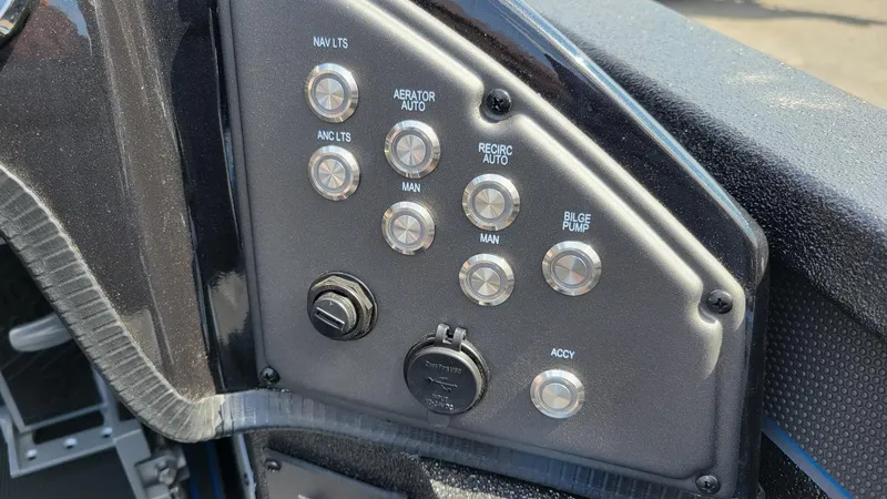 Slide: The Image of Control panel of 2025 Xpress X21 Pro Bass boat with Yamaha Vmax 250. - 12