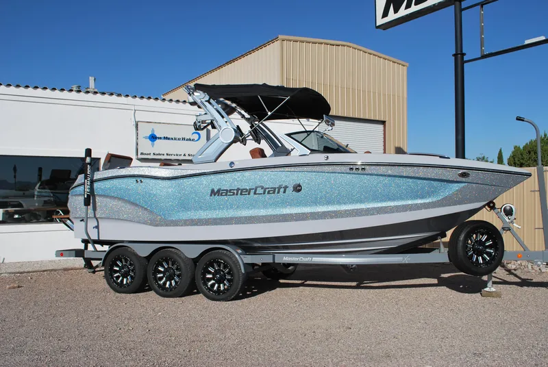 Slide: The Image of MasterCraft X24 2022 - 1