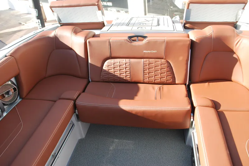 Slide: The Image of MasterCraft X24 2022 - 11