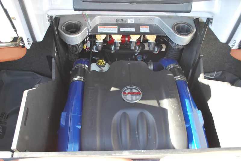 Slide: The Image of MasterCraft X24 2022 - 20