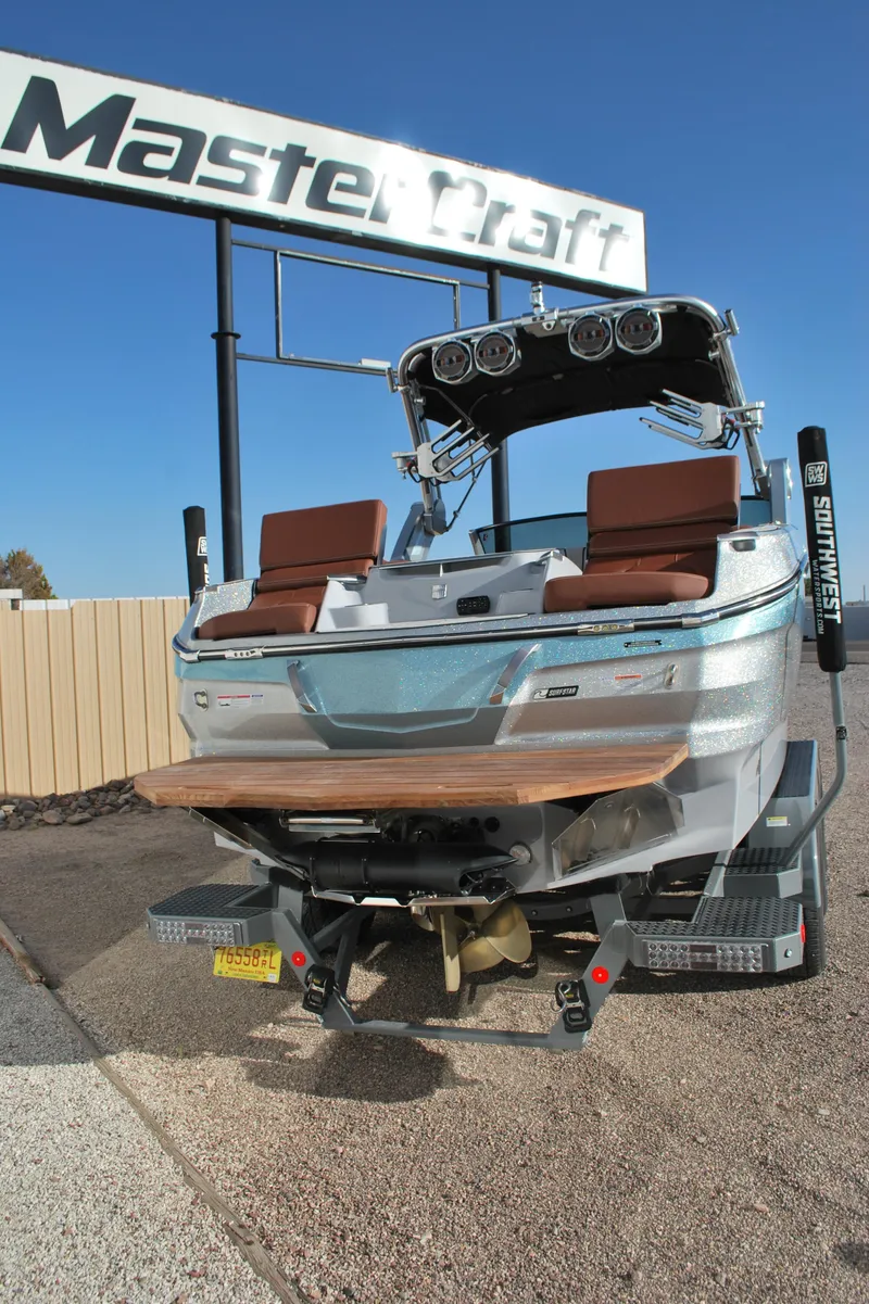 Slide: The Image of MasterCraft X24 2022 - 23