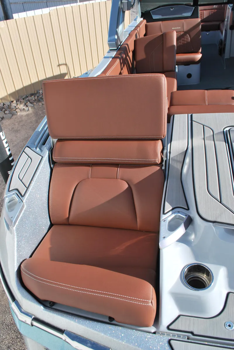 Slide: The Image of MasterCraft X24 2022 - 6